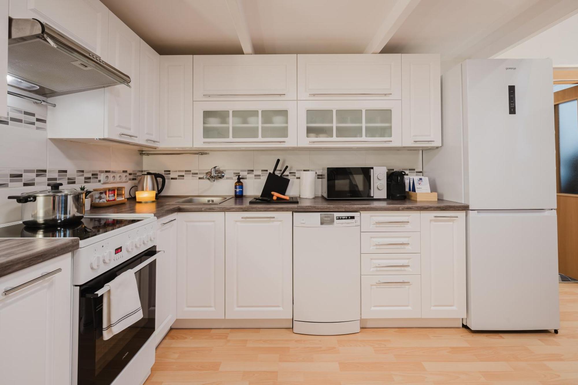 Days - Loft-style 1bdr - Workspace - Location Prague